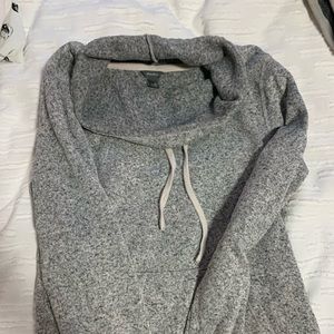 Eddie Bauer long sleeve pullover